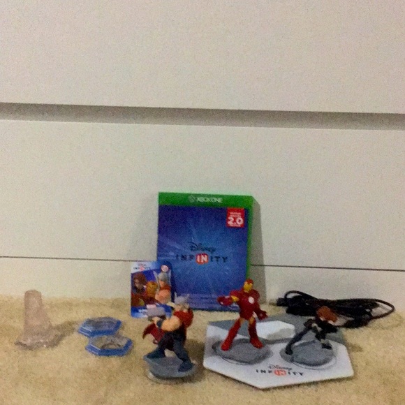 Disney INFINITY: Marvel Super Heroes (2.0 Edition) Starter Pack - XBOX One 1 qty - Picture 1 of 8